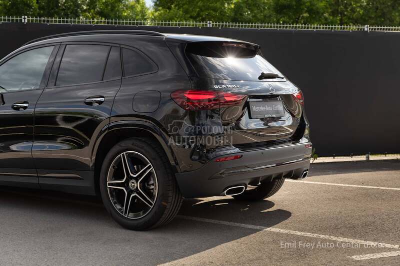 Mercedes Benz GLA 180 D