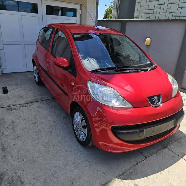 Peugeot 107 1.0