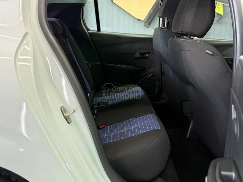 Peugeot 208 1.5HDI fabrič.Stanje