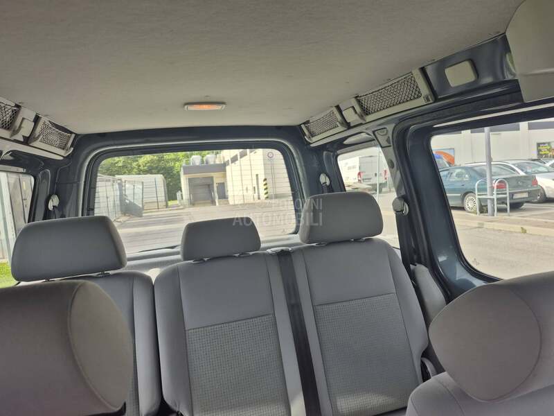 Volkswagen Caddy 2.0 CNG 7 SEDIŠTA
