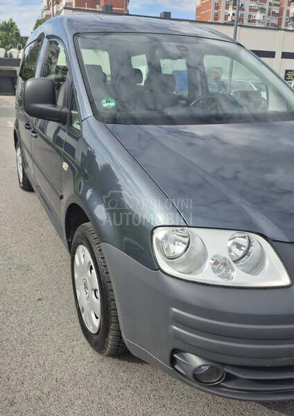 Volkswagen Caddy 2.0 CNG 7 SEDIŠTA