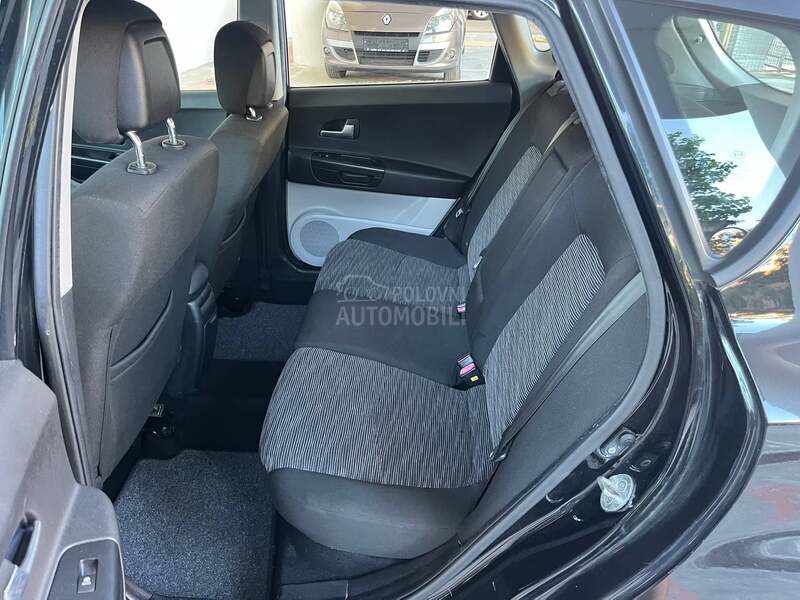 Kia cee`d 1.6 CRDI ŠVAJCARSKA