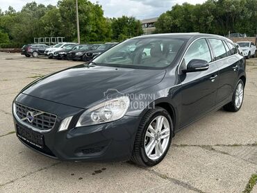 Volvo V60 1.6 D2 MOMENTUM