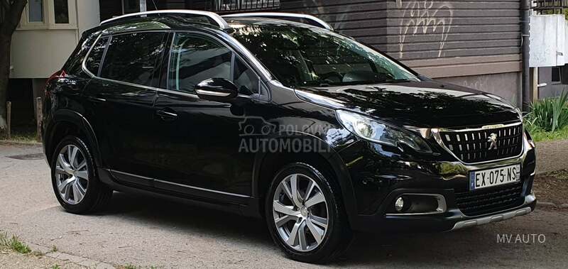 Peugeot 2008 1.6 BLU FELINE PANOR