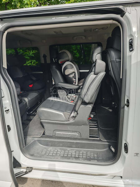 Opel Zafira 2.0 L ELEG