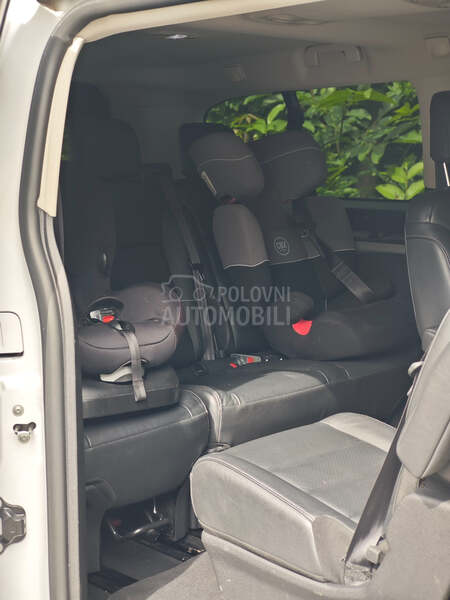Opel Zafira 2.0 L ELEG