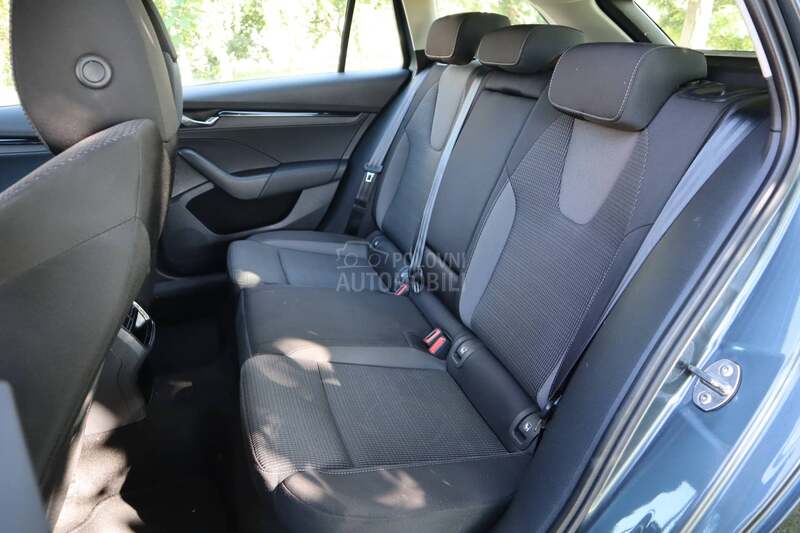 Škoda Octavia 1.0 eTSI e-TEC DSG