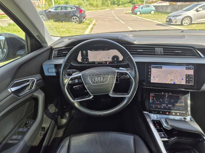 Audi e-tron 50 quattro