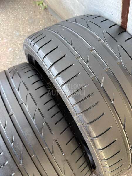 Bridgestone 245/35 R18 Letnja