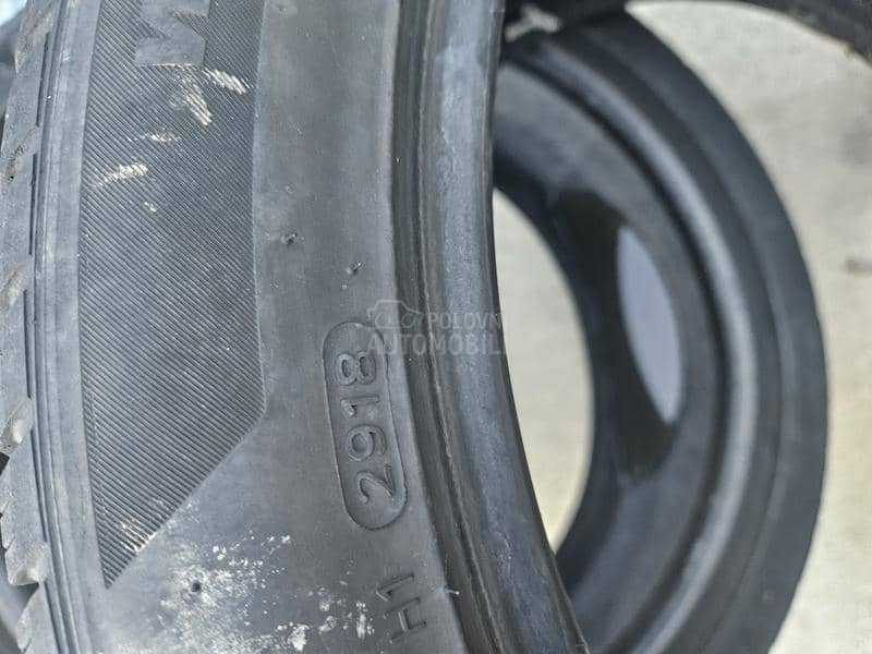 Hankook 275/40 R19 Zimska