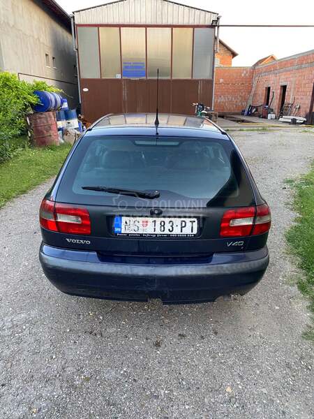 Volvo V40 1.9