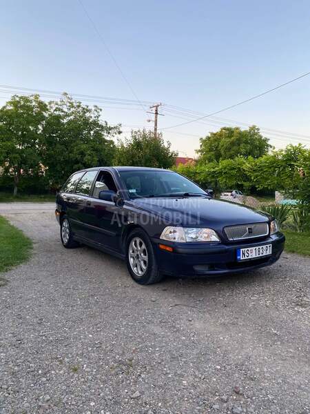Volvo V40 1.9