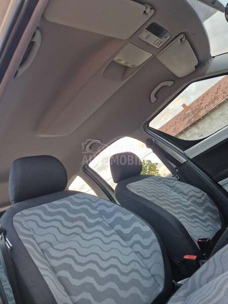 Škoda Roomster 1.2b TNG