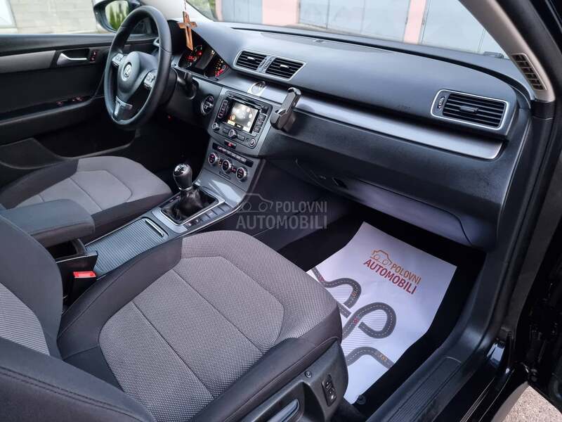 Volkswagen Passat B7 2.0TDI HIGHILINE LED