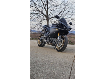 Yamaha R1