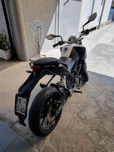 KTM Duke 125