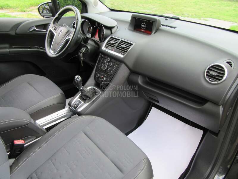 Opel Meriva 1.6CDTI COSMO-NOVA