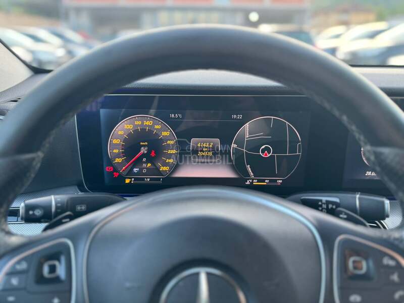 Mercedes Benz E 200 
