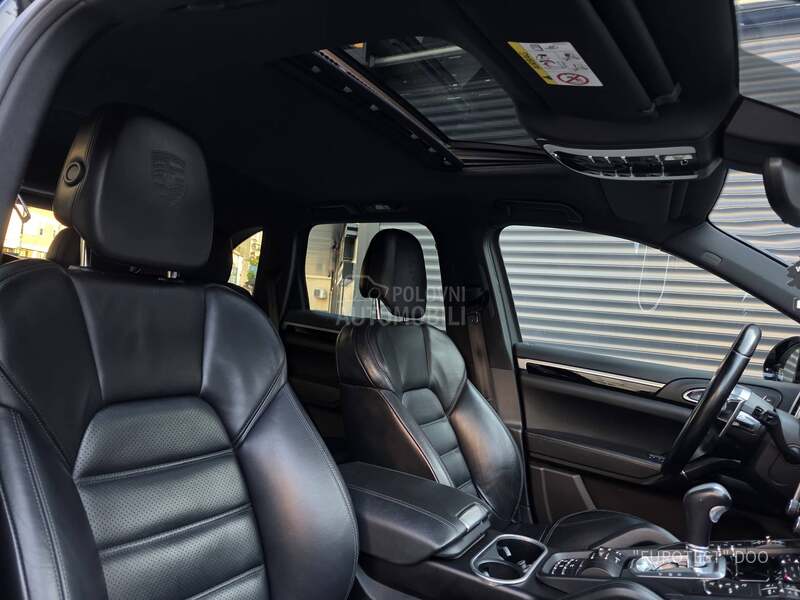Porsche Cayenne 3.0