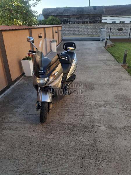 Suzuki burgman