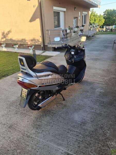 Suzuki burgman
