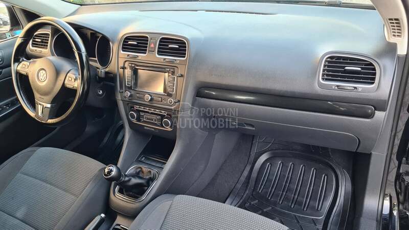 Volkswagen Golf 6 1.6TDI  BLUEMOTION