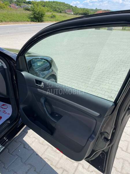 Volkswagen Golf 5 2.0 tdi
