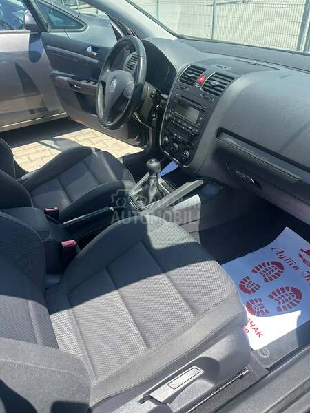 Volkswagen Golf 5 2.0 tdi