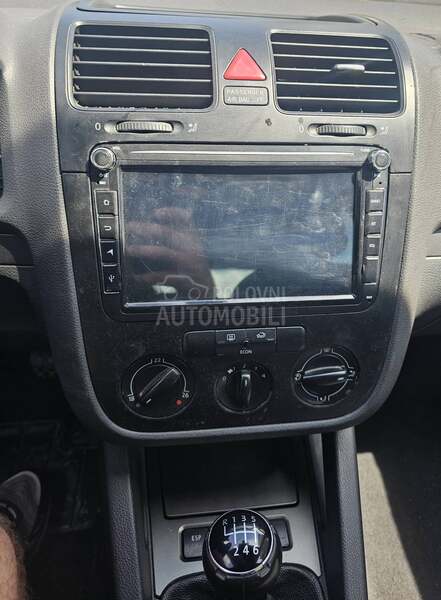 Volkswagen Golf 5 -  kompletan auto u delovima