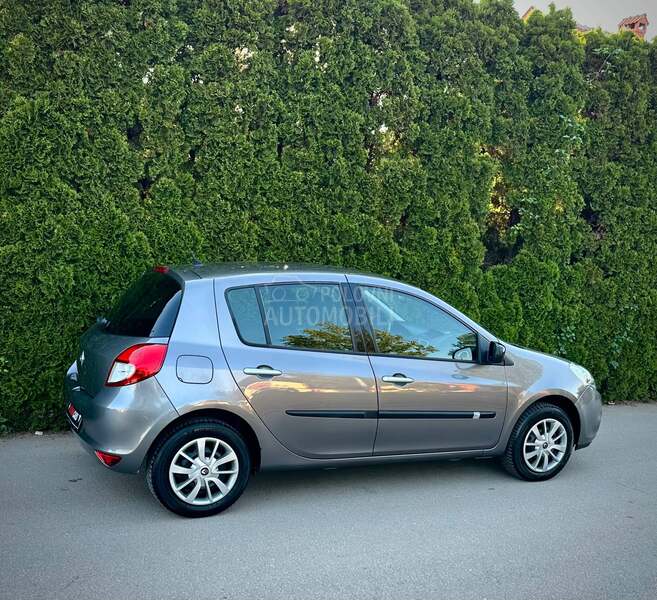 Renault Clio 100000 K M CH