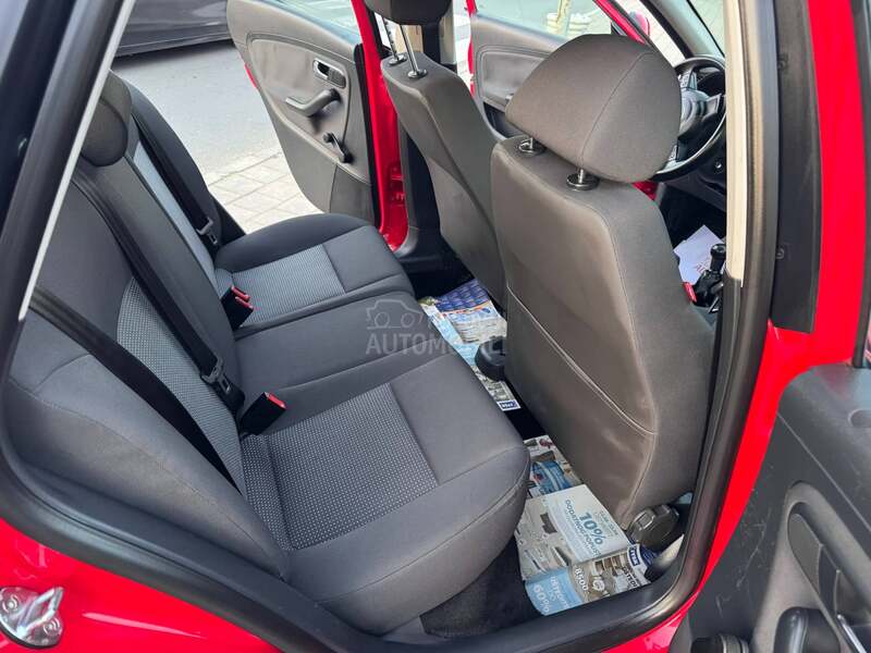 Seat Ibiza 1,4 BEN ŠVAJ  NOV