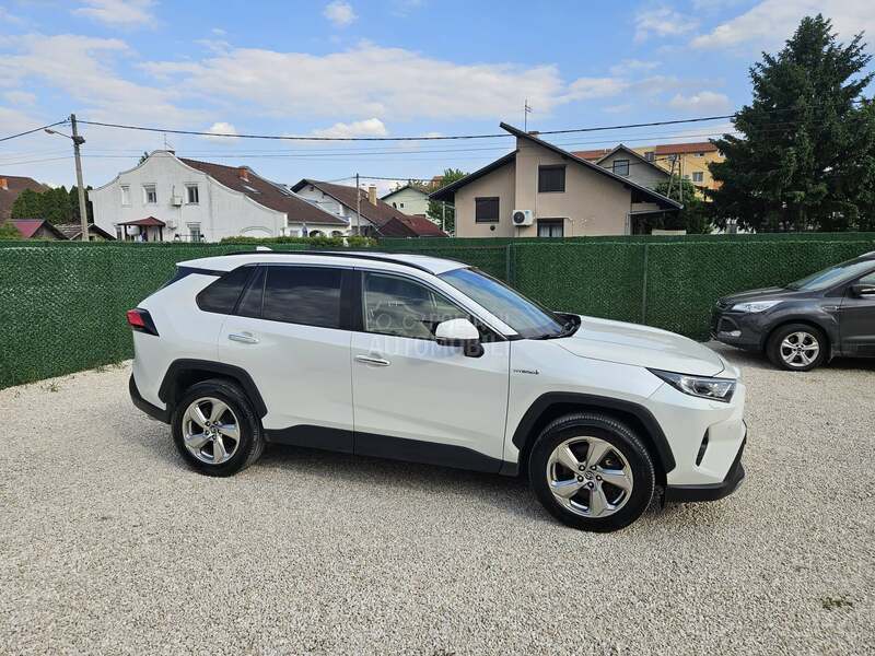 Toyota RAV 4 Oprema Fu LL