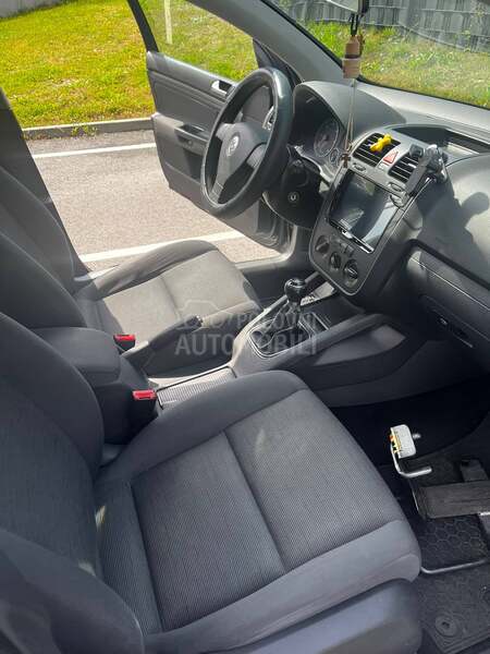 Volkswagen Golf 5 