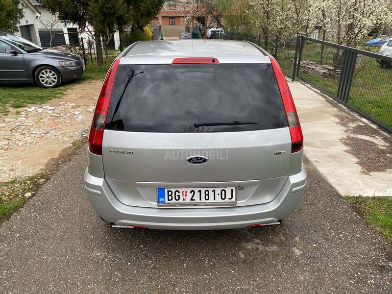 Ford Fusion 