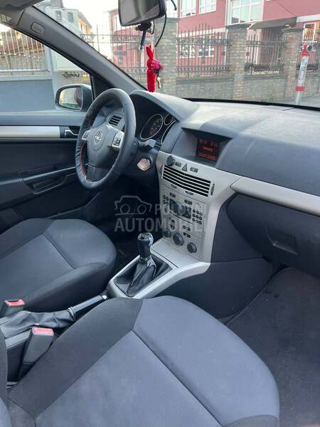 Opel Astra H 1.4