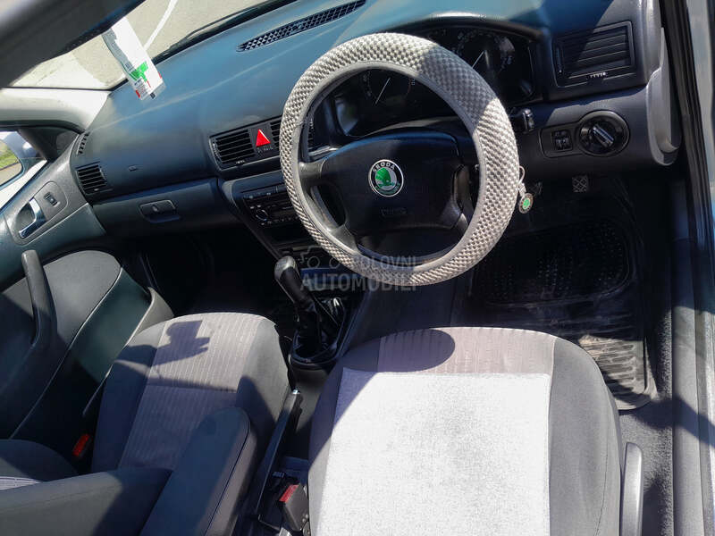 Škoda Octavia 2.0 DESNI VOLAN