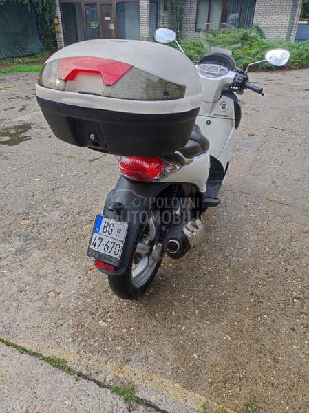 Aprilia Scarabeo 200i