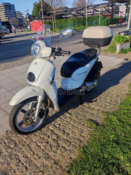Aprilia Scarabeo 200i