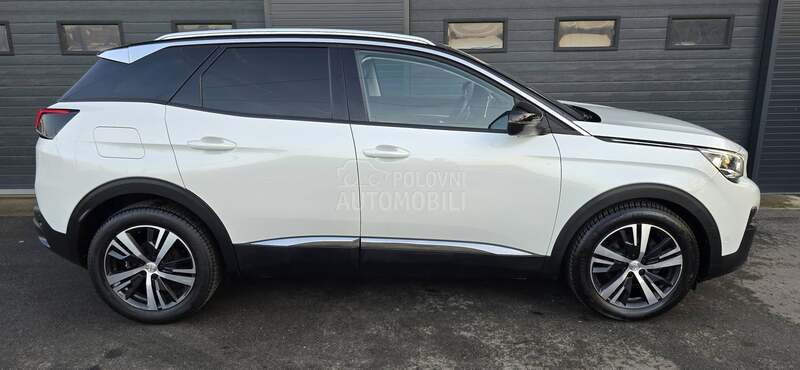 Peugeot 3008 1.6HDI ALLURE