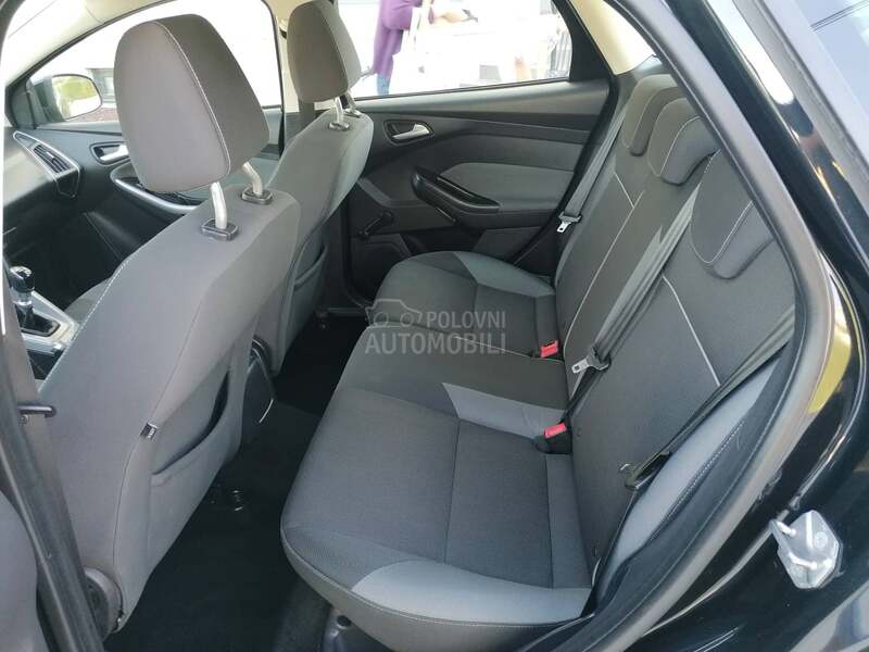 Ford Focus 1.0i TREND CH