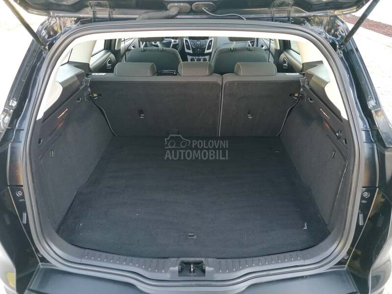 Ford Focus 1.0i TREND CH