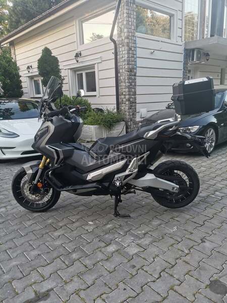 Honda xadv 750
