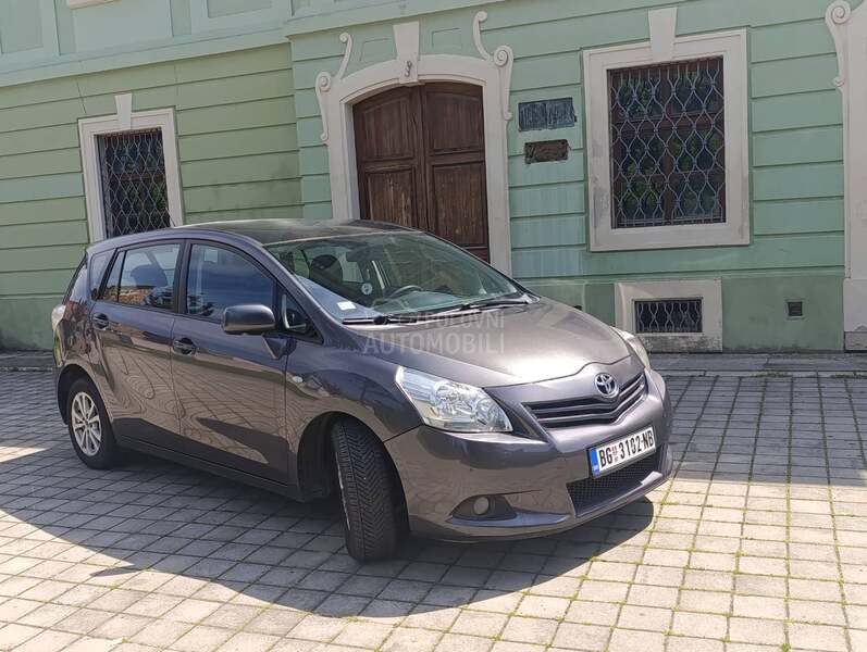 Toyota Verso 