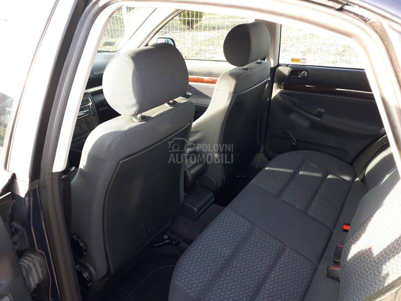 Audi A4 1.8  TNG