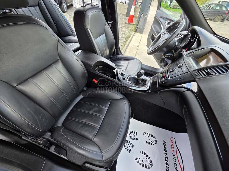 Opel Insignia 2.0 CDTI N.A.V.I