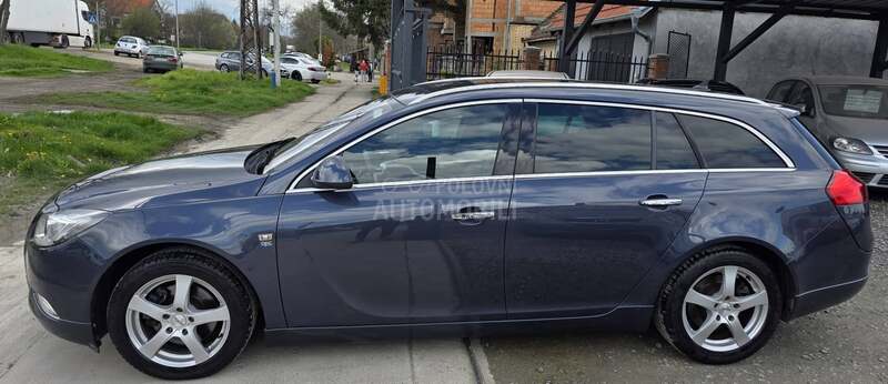 Opel Insignia 2.0 CDTI N.A.V.I
