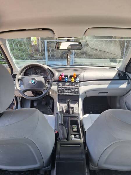BMW 318 
