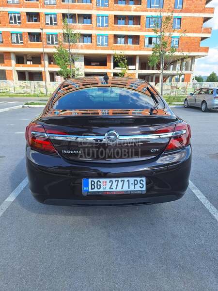 Opel Insignia 1.6
