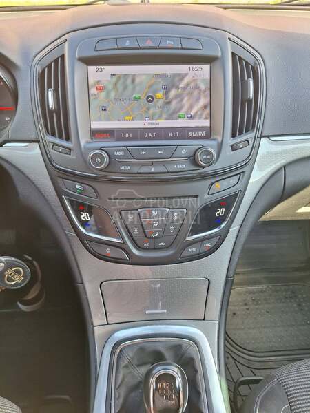 Opel Insignia 1.6