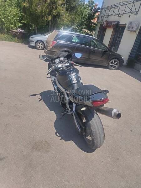 Kawasaki ninja zx6r